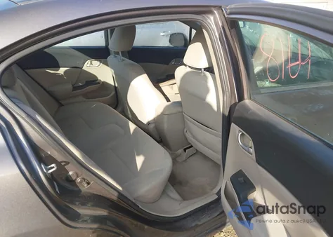 2012 Honda Civic Lx z USA, uszkodzony, nr VIN 19XFB2F57CE385605